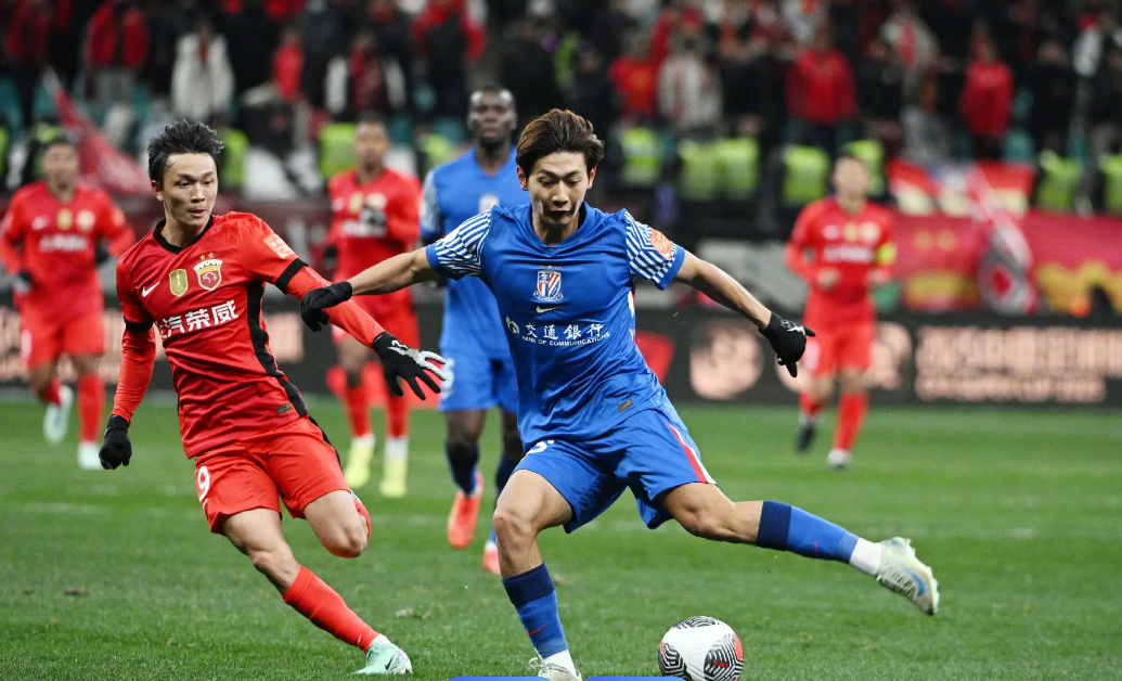 上海申花发布备战花絮，窗口期官宣签约，足总杯任务艰巨，控场能力受关注(南海填岛为什么停止了)