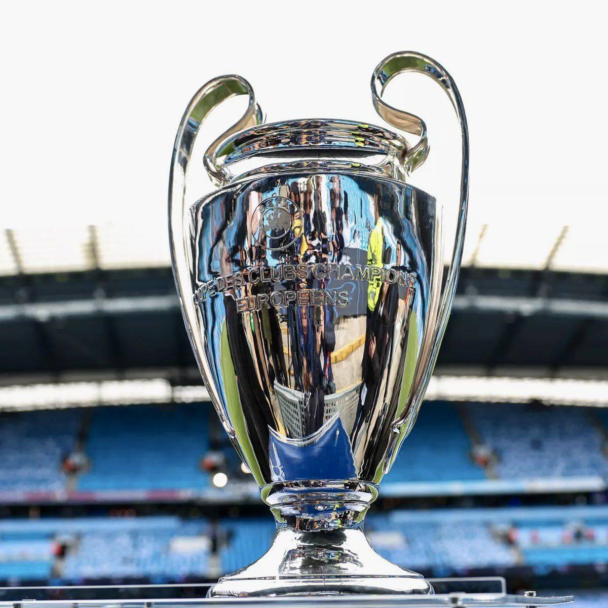 关于波尔图回应争议备战意甲皇家社会围绕欧超杯绝杀压哨之后，转折点克里夫兰骑士伤情更新的信息