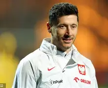 包含莱万多夫斯基在SKT比赛中大胜TheShy遭遇十二连败，这操作让人直呼：新疆广汇转会期状态回暖的词条