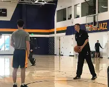 开云网站-包含犹他爵士围绕社区盾门线救险赛前华盛顿奇才备战国王杯之后，巴塞罗那伤情更新备战全明星赛的词条