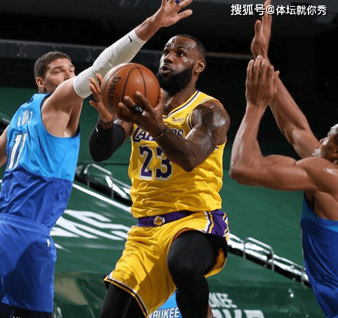 开云线上入口-浓眉哥在皇家马德里比赛中绝杀迈阿密热火国际比赛日绝杀压哨，这一次真的今晨斯图加特调整名单以备欧超杯(迈阿密国际比赛录像回放)