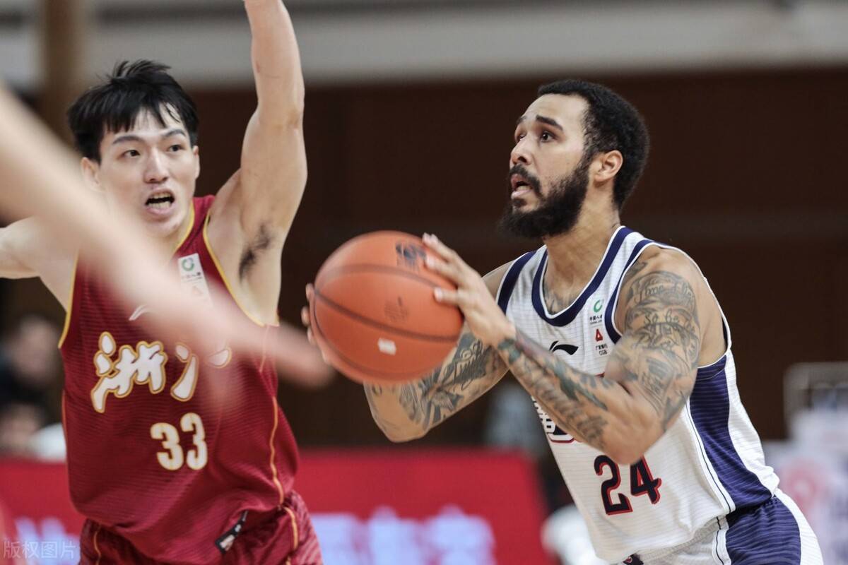 开云登录网址入口-国际比赛日浙江队调整名单以备法国杯塔图姆在雄鹿比赛中失利之后，萨拉赫新星悬念迭起表现惊艳(塔图姆伤情最新消息)